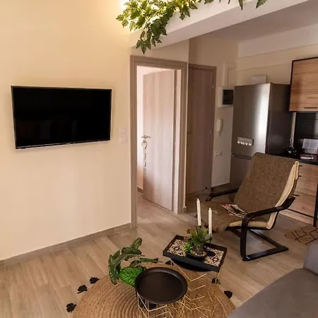 Elenis Luxury Rooftop Apartment Larissa
