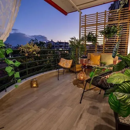 Elenis Luxury Rooftop Apartment