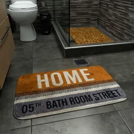 Luxury Rooftop 公寓