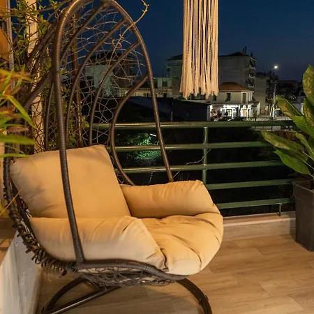 Elenis Luxury Rooftop Apartamento