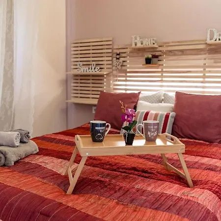 Elenis Luxury Rooftop Apartamento Larissa