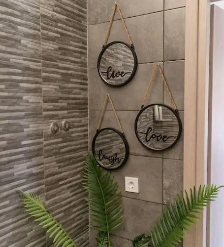 Luxury Rooftop * Larissa